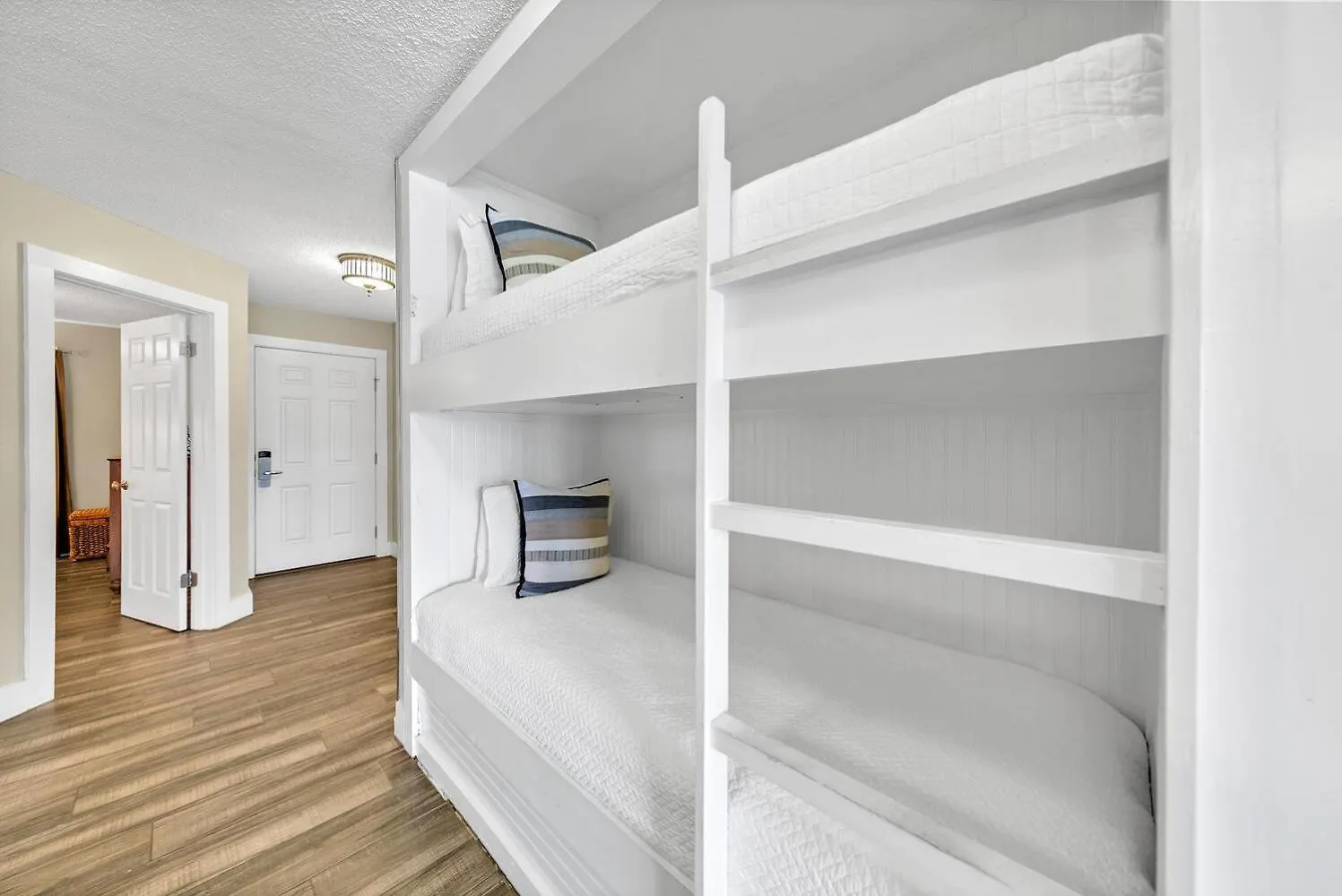 Lakefront 120 Destin Holiday home